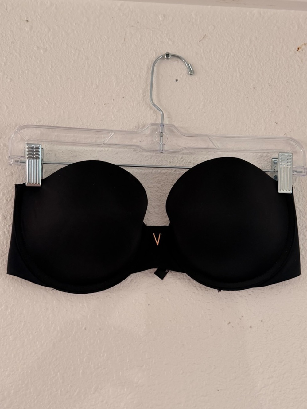 Victoria's Secret Black Strapless Molded Push-Up Bra